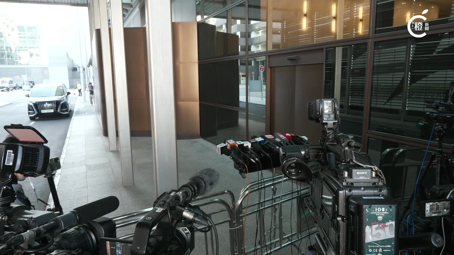 直播｜警務處處長周一鳴結束泰國訪問行程抵港見記者 